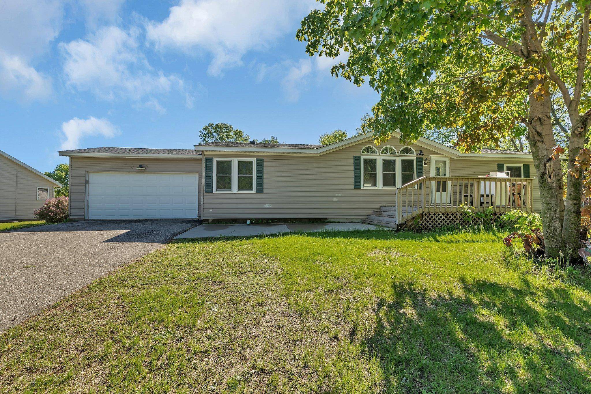 Willmar, MN 56201,3209 3rd AVE NW