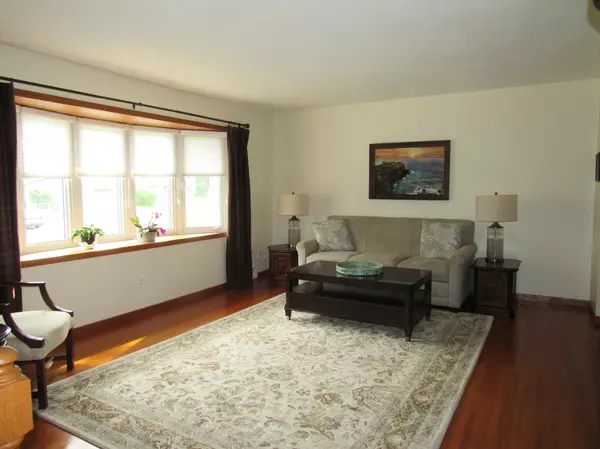 New Hope, MN 55428,9331 46th AVE N