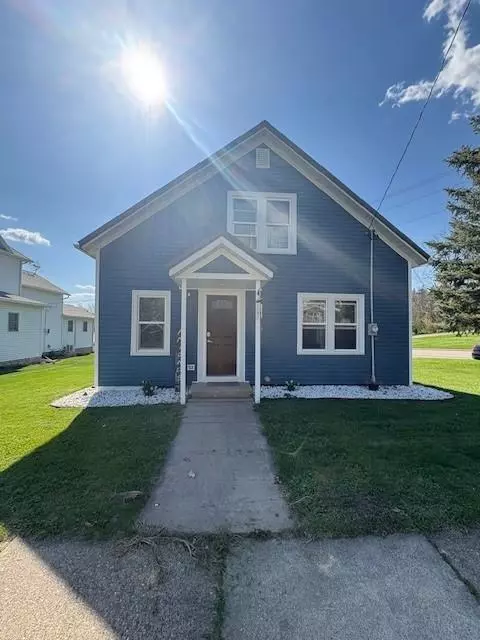 Mabel, MN 55954,123 N Cedar ST