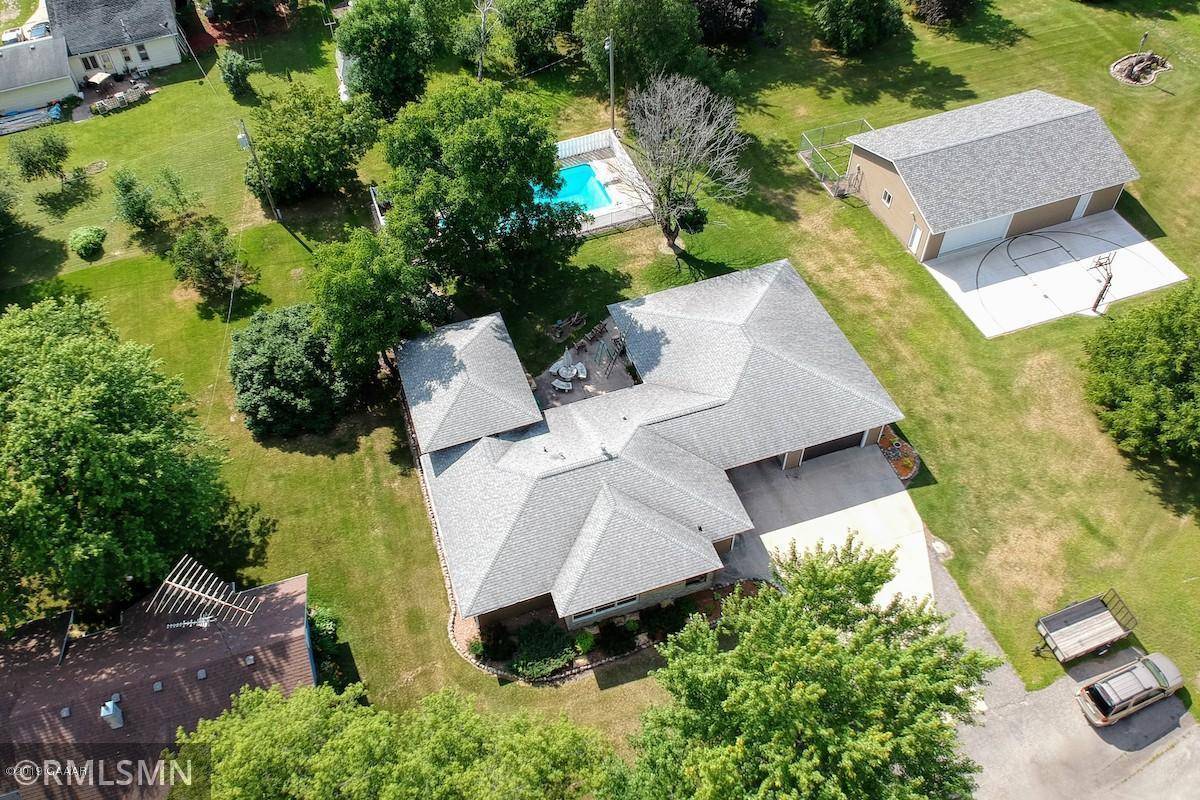 Parkers Prairie, MN 56361,404 S Clayborn AVE
