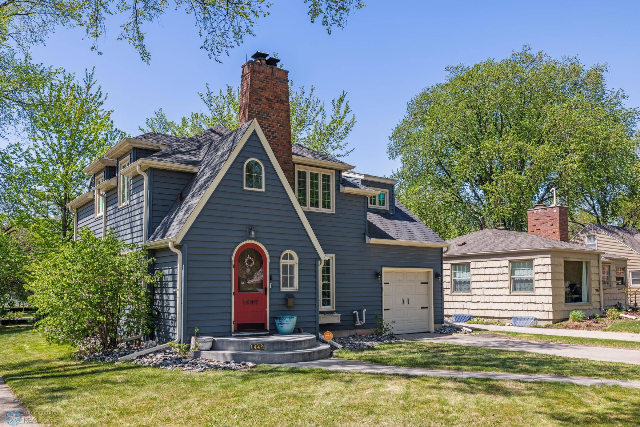 Fargo, ND 58103,1449 10th ST S