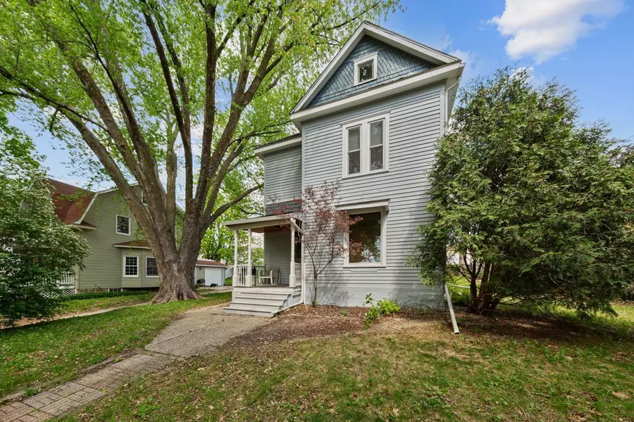 819 S Cedar AVE, Owatonna, MN 55060