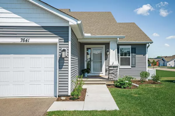 7641 207th ST W,  Lakeville,  MN 55044