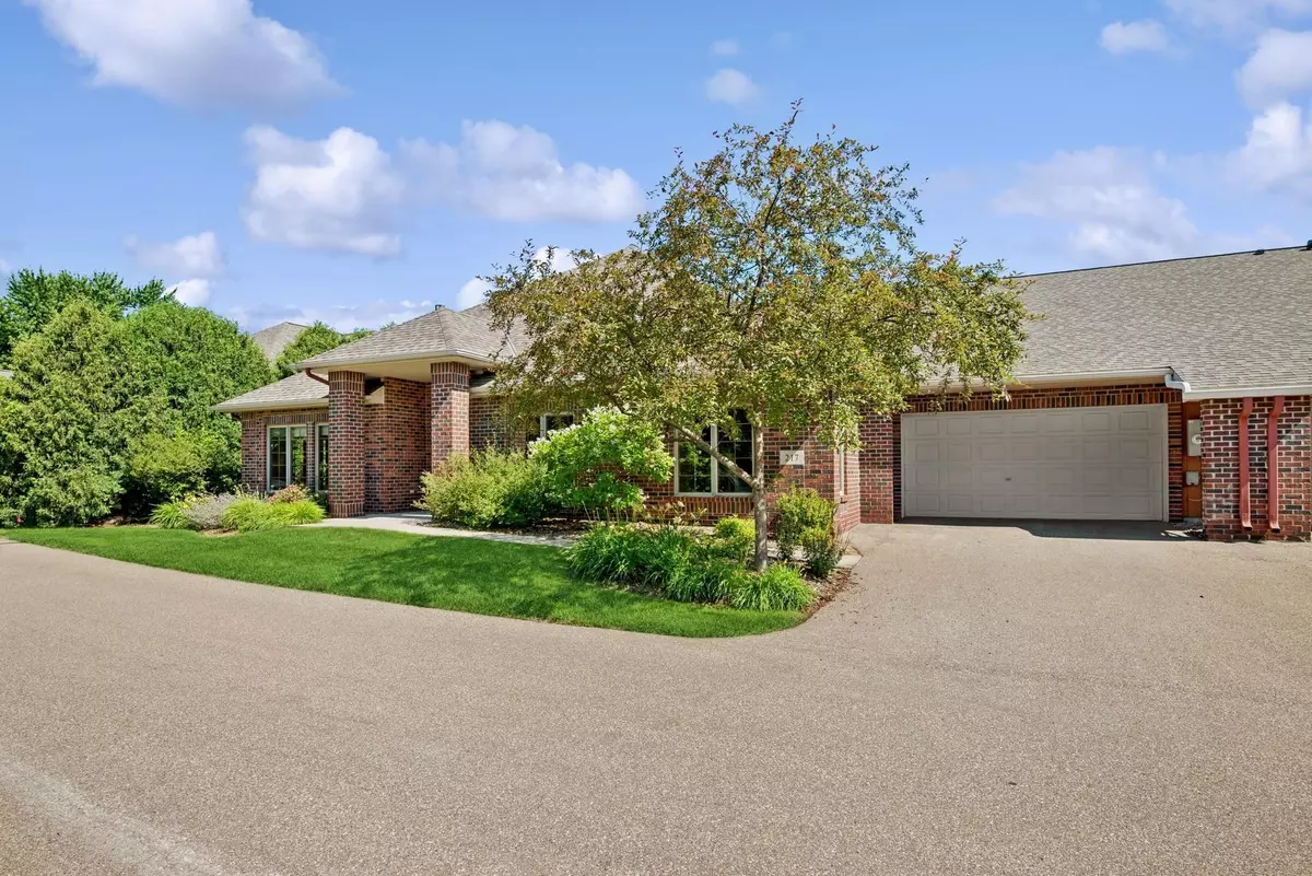Hudson, WI 54016,217 W Canyon DR
