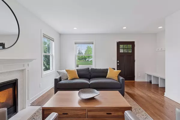 Edina, MN 55410,5641 Beard AVE S