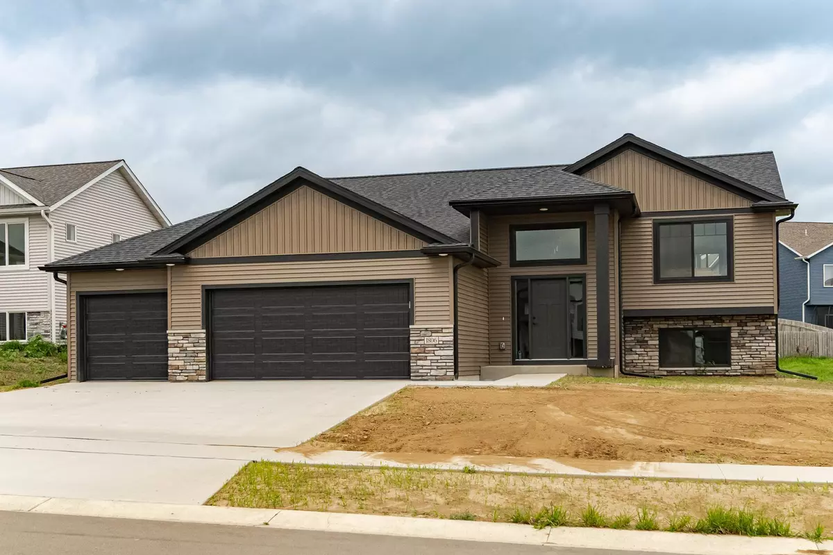 Byron, MN 55920,1806 Brandt DR NE