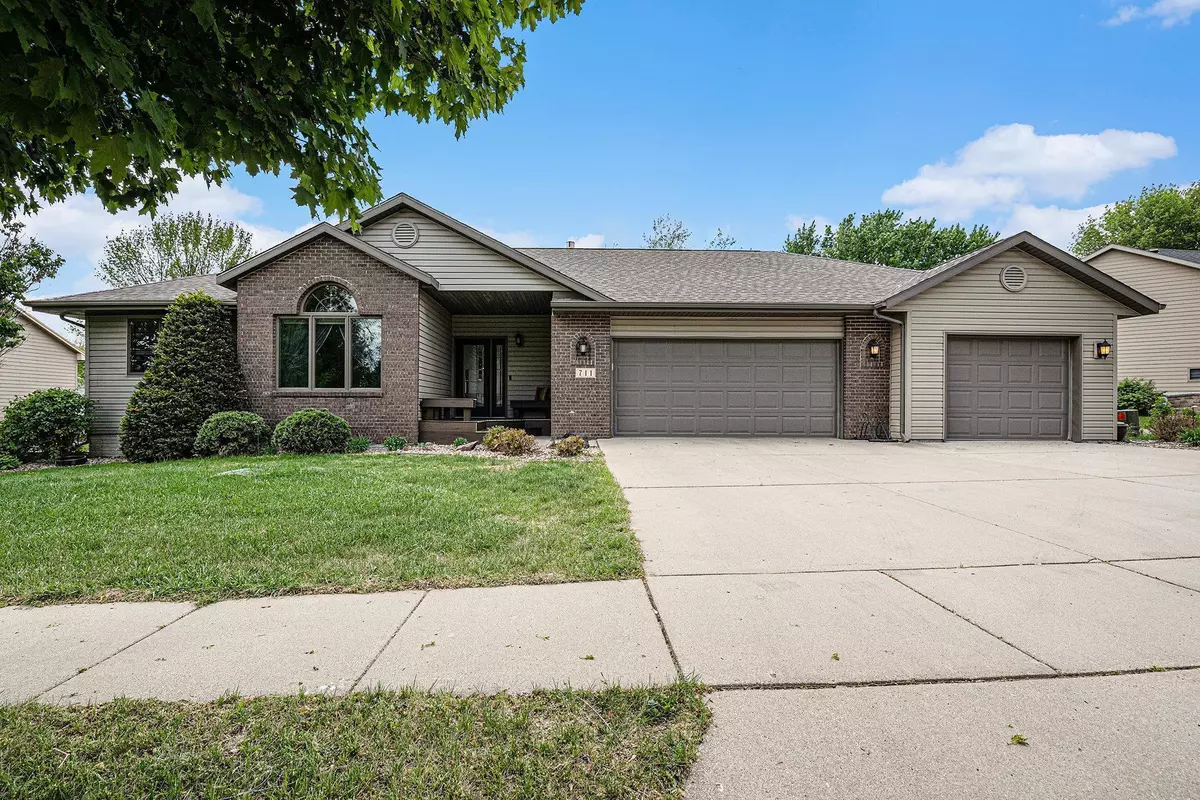 Luverne, MN 56156,711 Britz DR