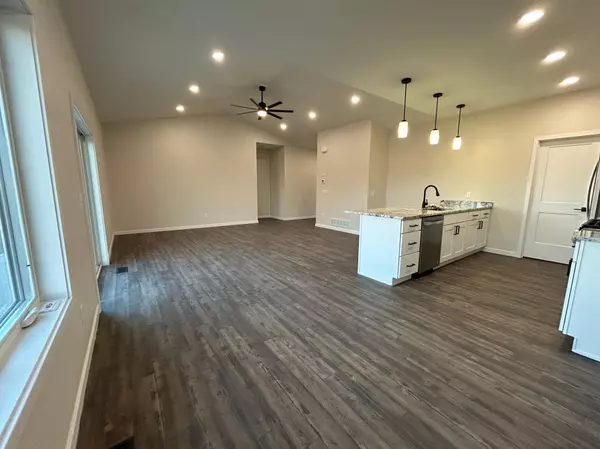 Owatonna, MN 55060,480 Stoneridge LN NE