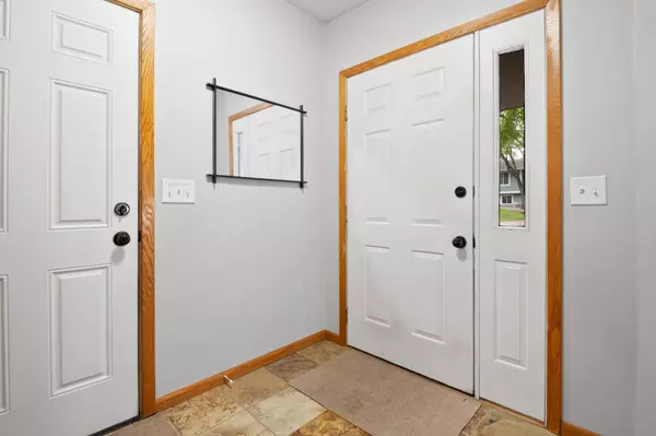 Chaska, MN 55315,112115 Haering CIR