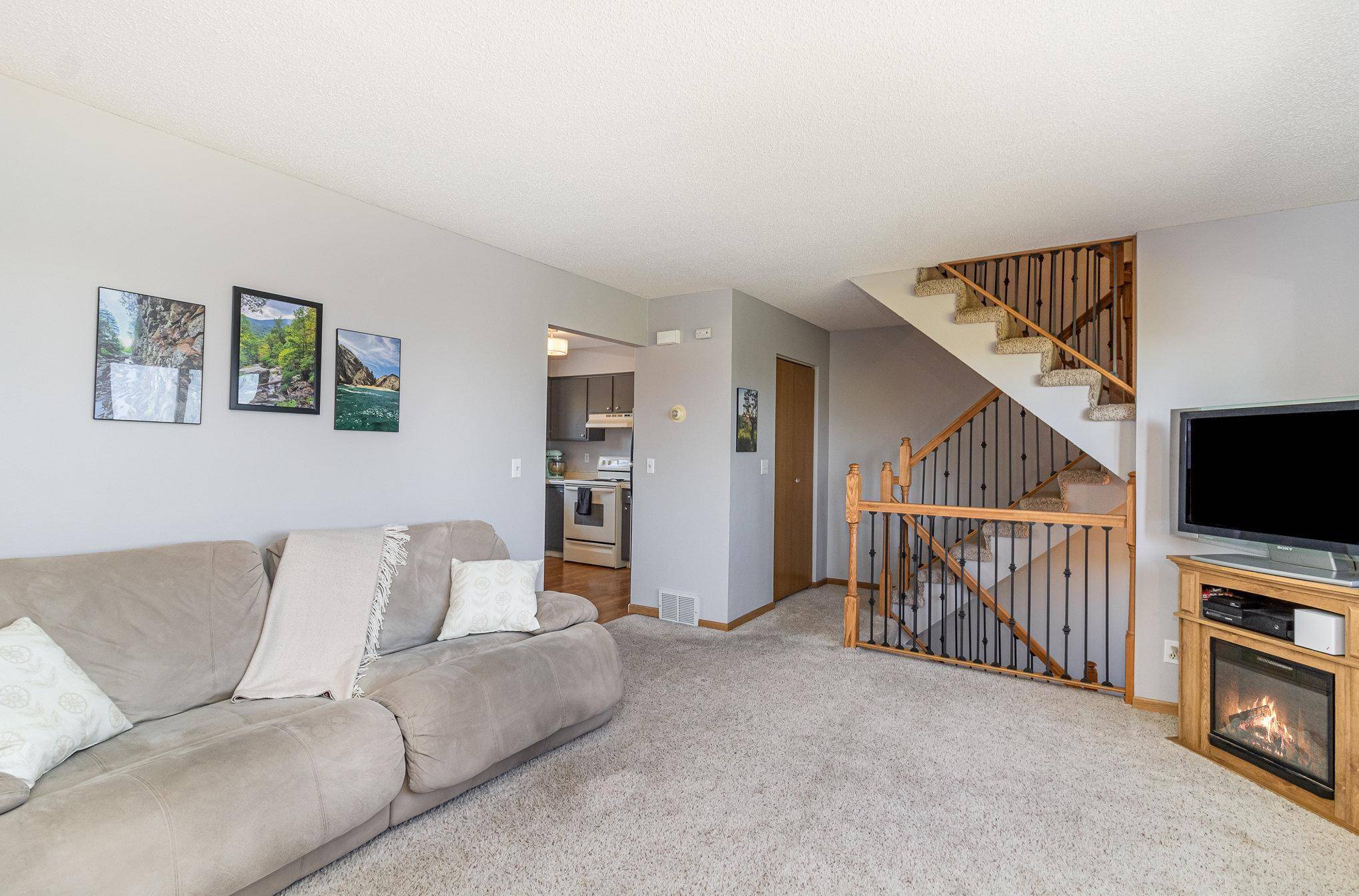 Oakdale, MN 55128,6872 Grenwich LN N