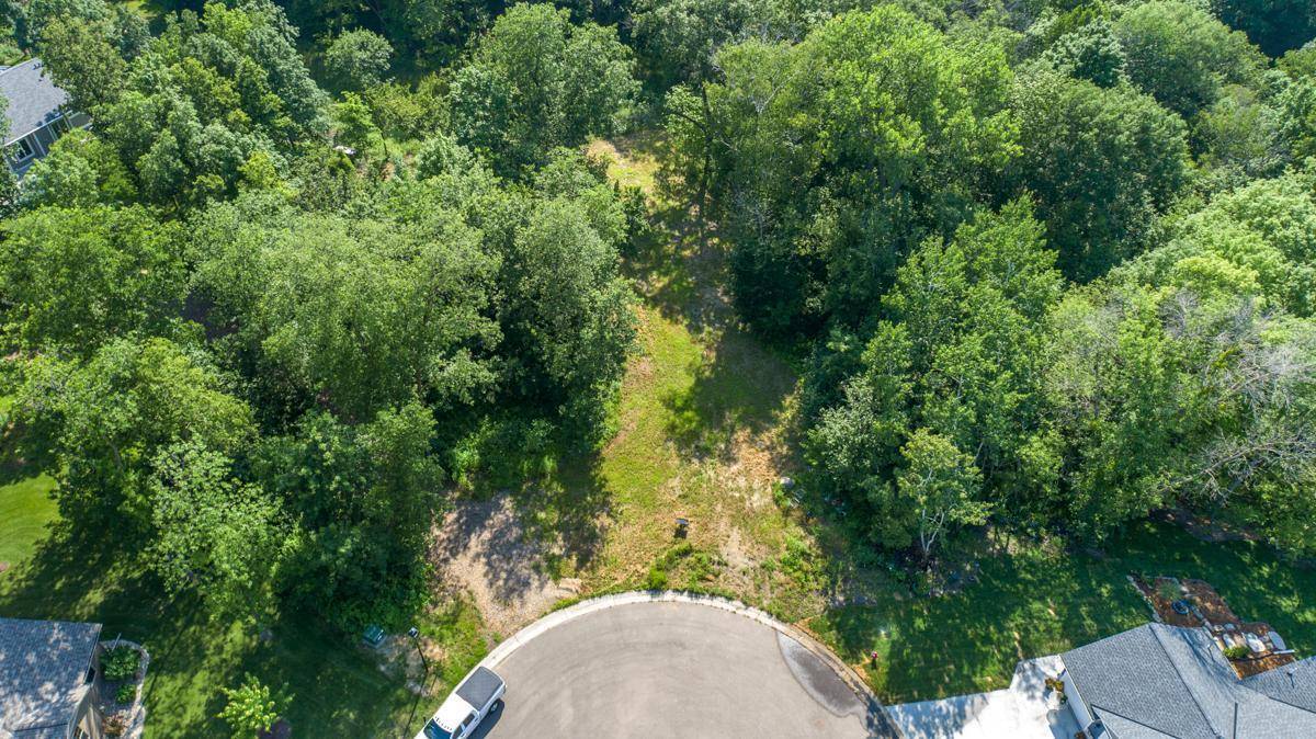 Henderson, MN 56044,180 Woodland DR