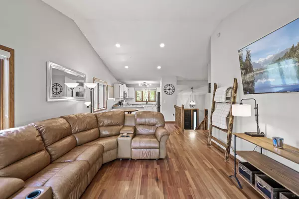 Oakdale, MN 55128,1969 Heath AVE N