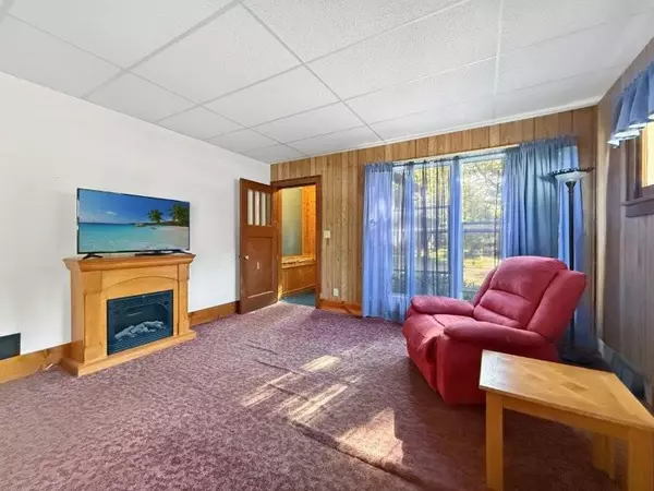 Truman, MN 56088,217 N Central AVE