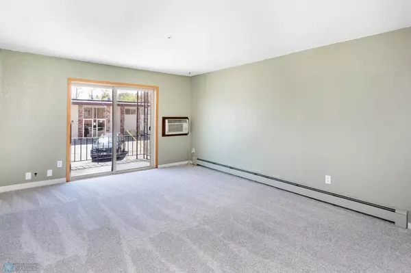 Moorhead, MN 56560,3108 5th ST S #15
