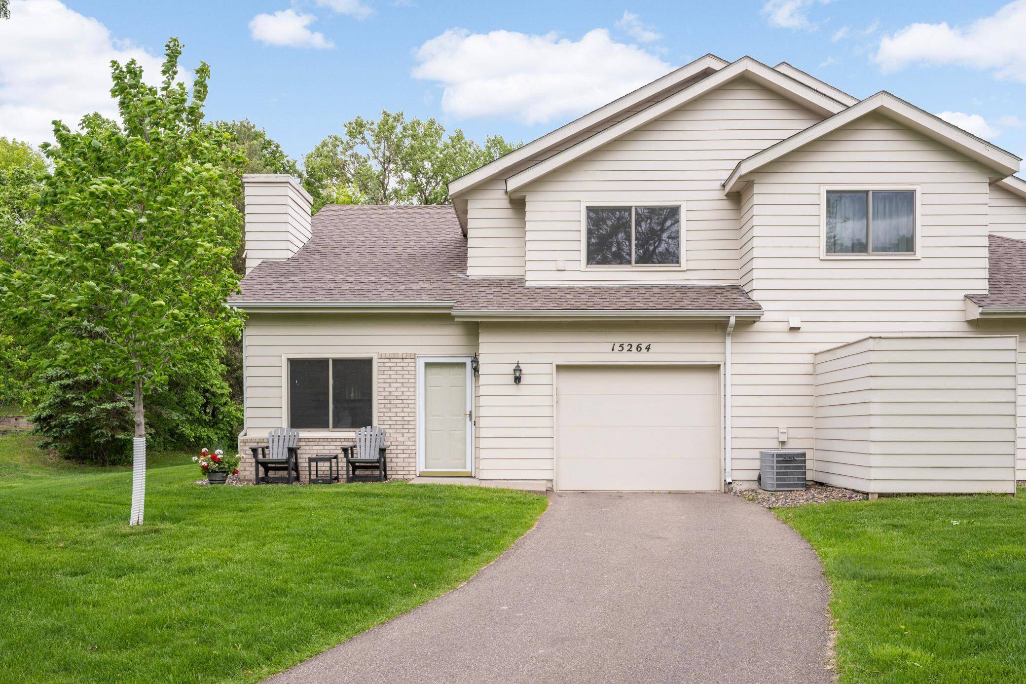 15264 Lesley LN, Eden Prairie, MN 55346