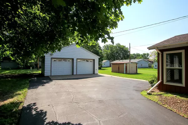 Stewart, MN 55385,631 Mowbray ST