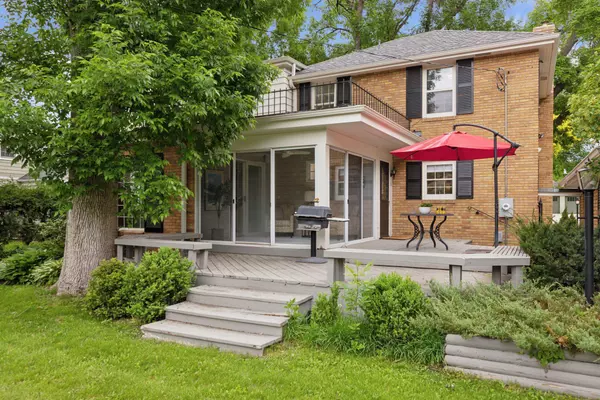 Hopkins, MN 55343,112 Homedale RD