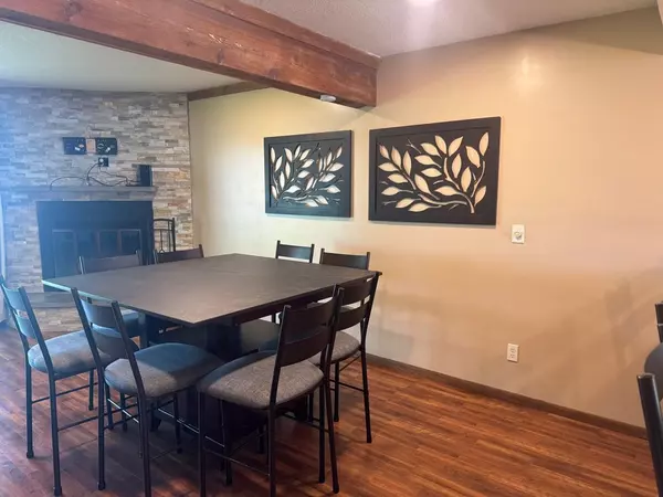 Onamia, MN 56359,8398 Tuxedo RD ##322