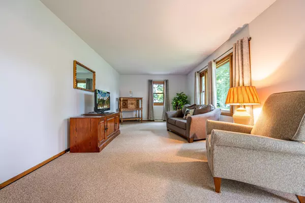 Litchfield, MN 55355,225 N Davis AVE