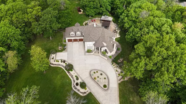 22905 Grovewood LN, Rockville, MN 56320