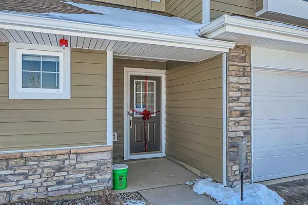 Medina, MN 55340,1082 Jubert DR