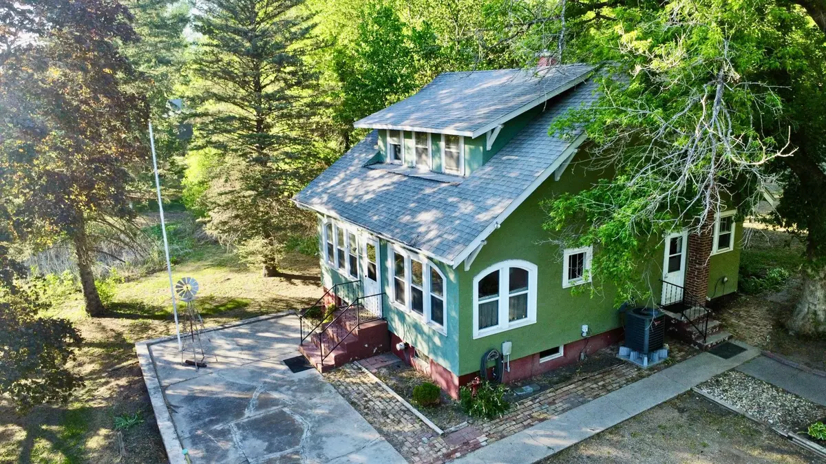 Ortonville, MN 56278,72082 US Highway 75