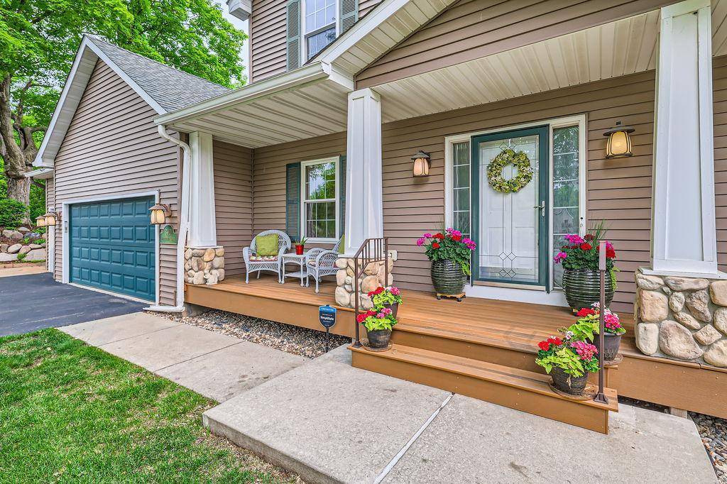 Saint Bonifacius, MN 55375,3901 Marshland CT