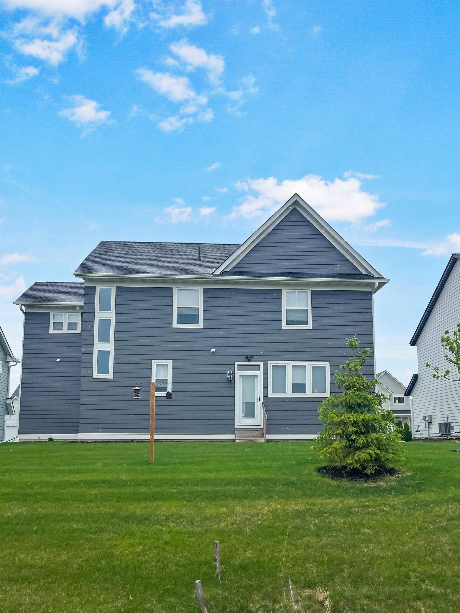 Woodbury, MN 55129,5068 Airlake Draw