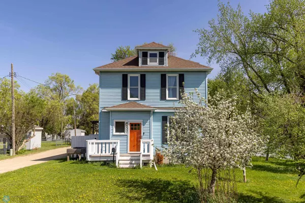 2001 3rd AVE S, Fargo, ND 58103