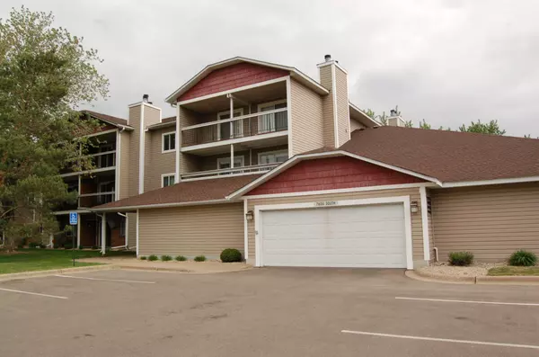 7600 157th ST W #307, Apple Valley, MN 55124