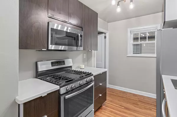 Saint Paul, MN 55117,1038 Farrington ST
