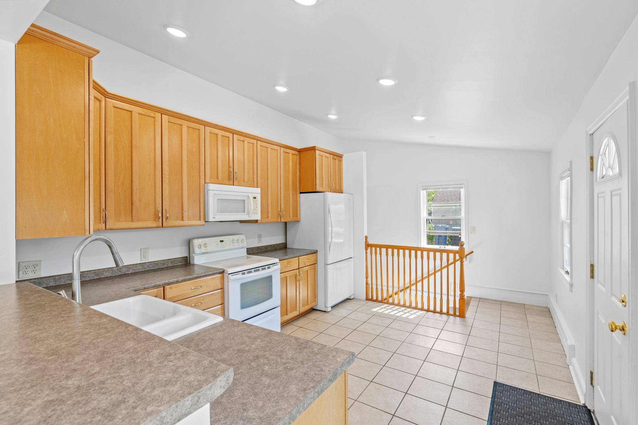 2216 W 57th ST, Minneapolis, MN 55419
