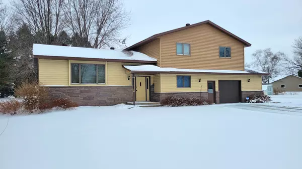 17473 Fairway CIR, Cold Spring, MN 56320