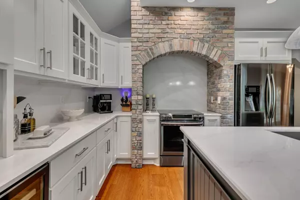 Sartell, MN 56377,603 7th ST N