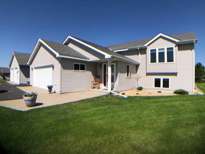 20224 Linden Woods TRL, Arthur Twp, MN 55051