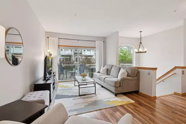 Minnetonka, MN 55305,748 Fairfield CIR