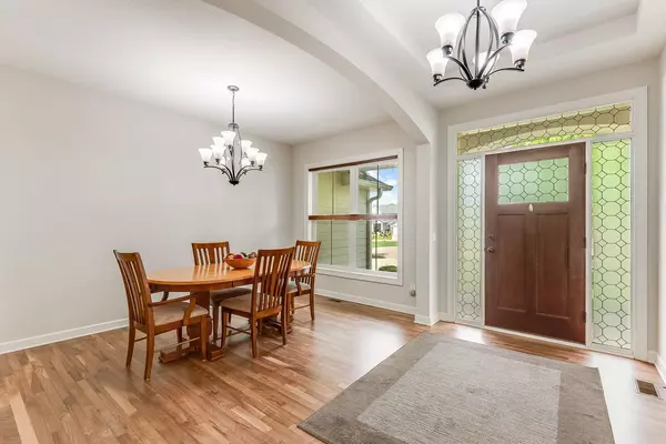 Brooklyn Park, MN 55445,7713 Oxbow Creek CIR N