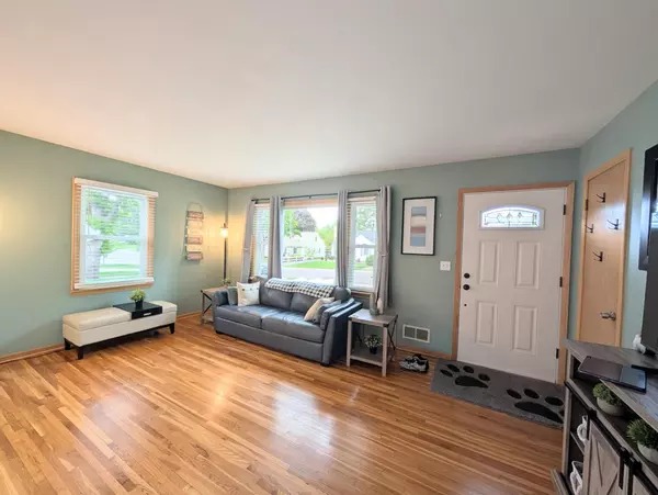 Richfield, MN 55423,6921 Oliver AVE S