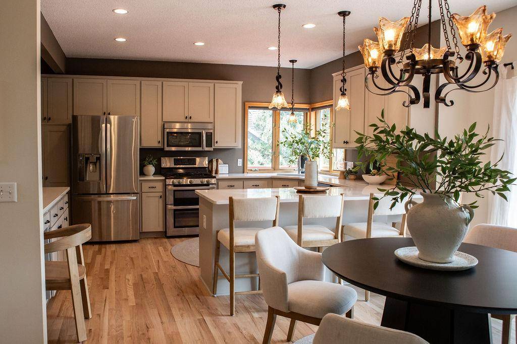Chaska, MN 55318,2505 Christian DR