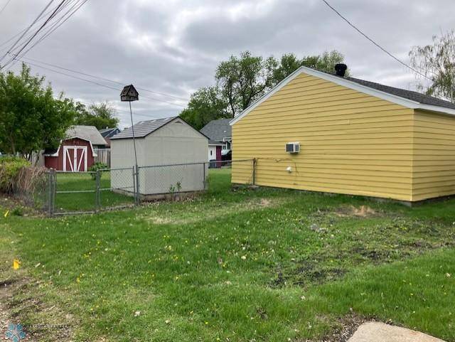 West Fargo, ND 58078,122 4th AVE W