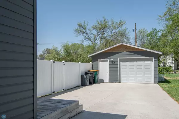 Casselton, ND 58012,1111 1st ST N