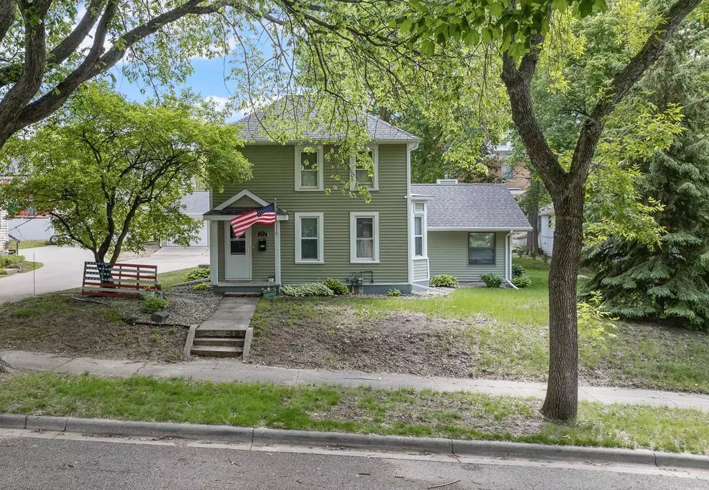 Montevideo, MN 56265,212 S 4