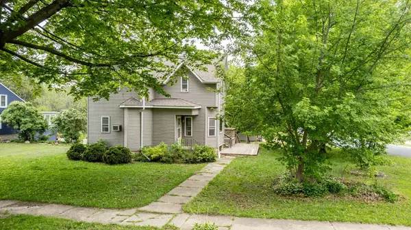 Spring Valley, MN 55975,501 Warren AVE