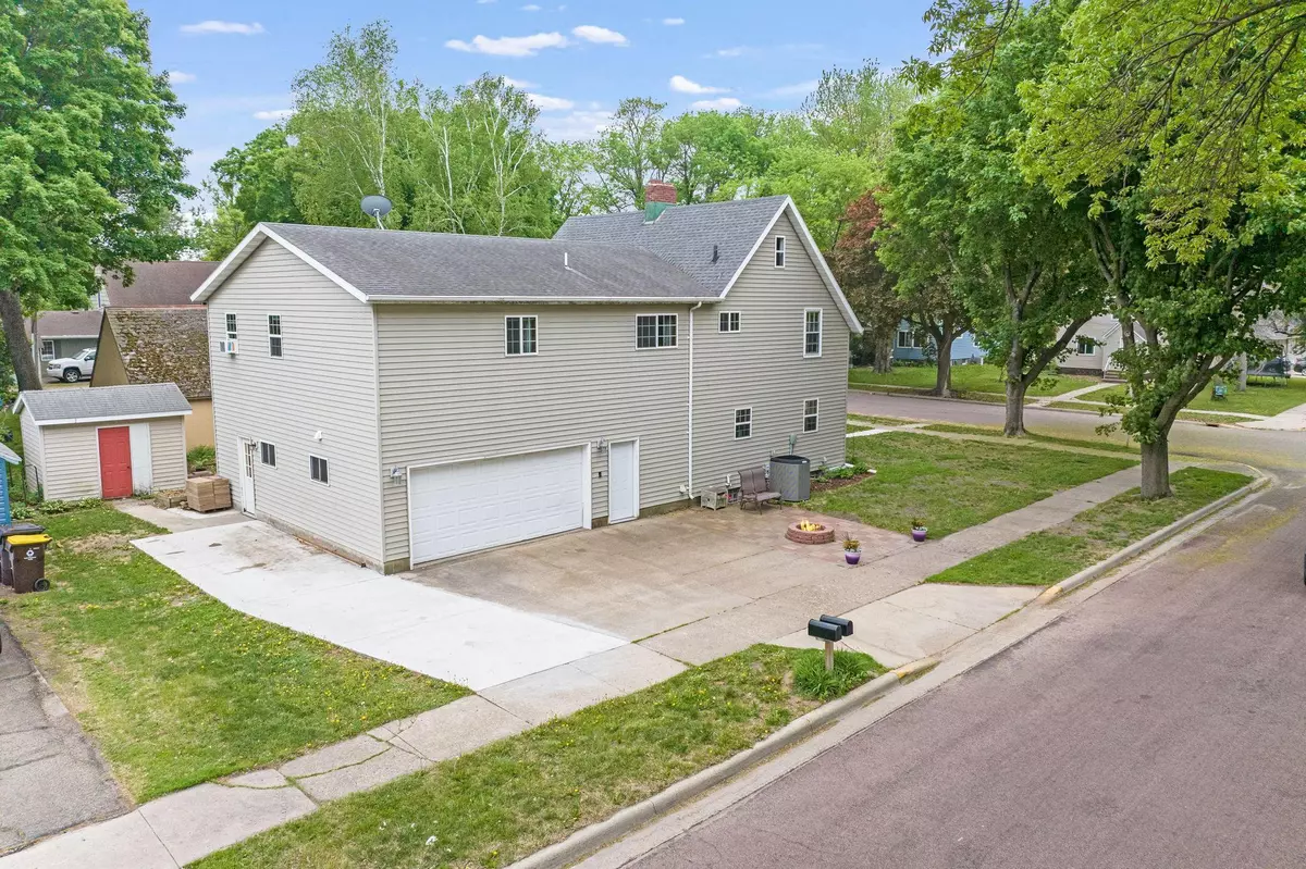 Truman, MN 56088,114 N 3rd AVE E