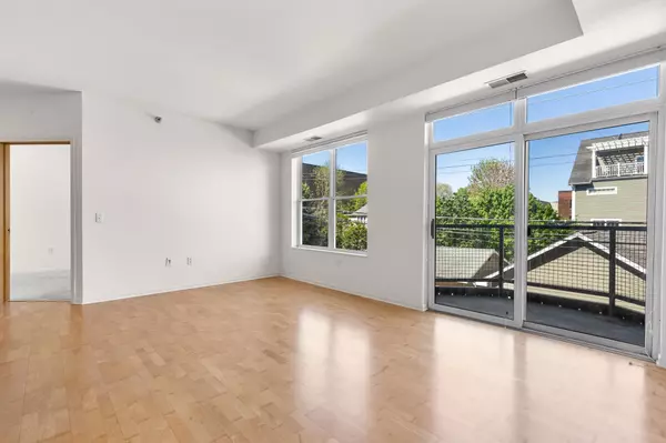Minneapolis, MN 55404,1800 Clinton AVE #205