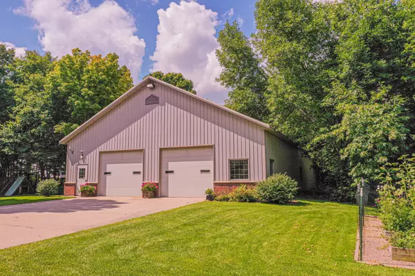 Alexandria, MN 56308,8599 County Road 21 SW