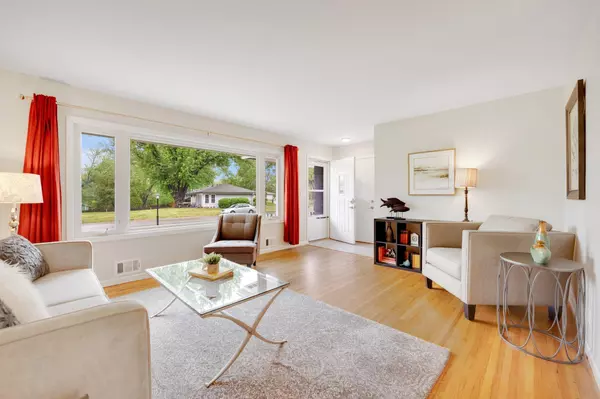 New Brighton, MN 55112,1561 Emerald DR