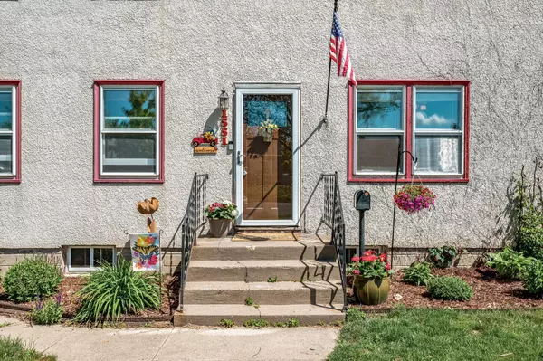 Saint Paul, MN 55106,1551 Margaret ST