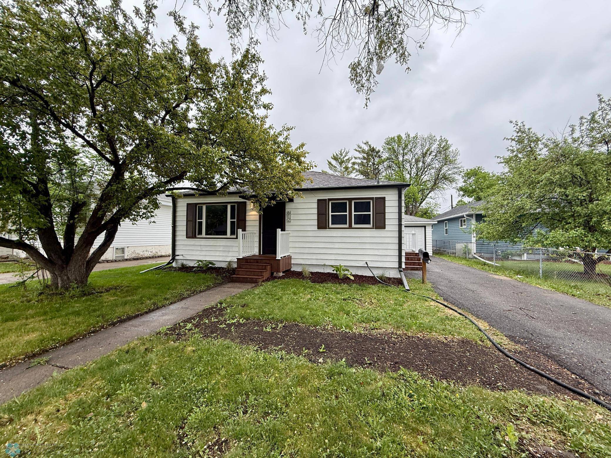 612 16th ST N, Moorhead, MN 56560