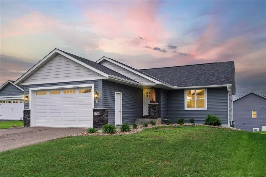 1661 Morning Glory DR, River Falls, WI 54022